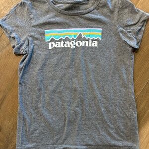 girls Patagonia short sleeve tshirt size 10